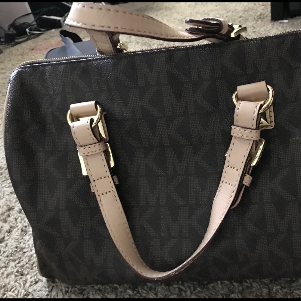 Purse - Picture 2 of 3